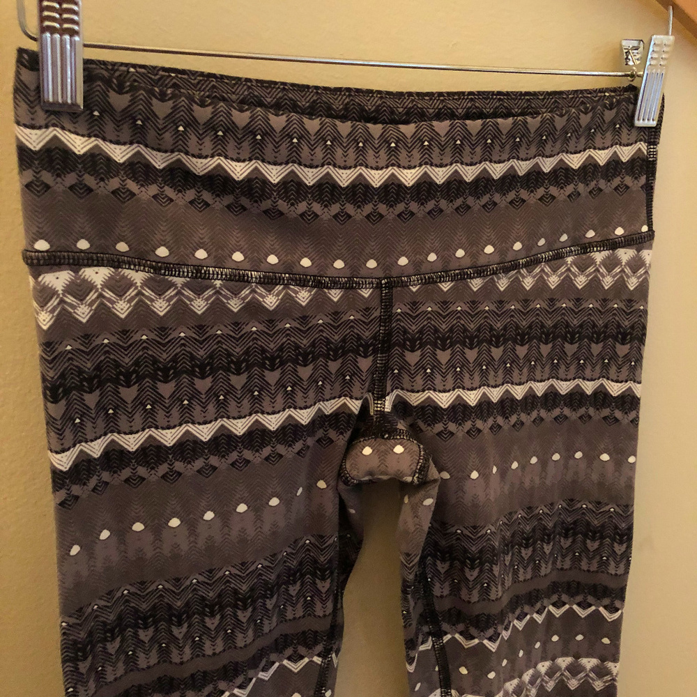 Alo Yoga winter print legging